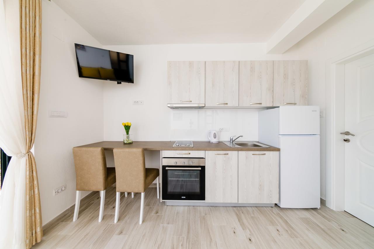 Apartmani Mia Tivat Luaran gambar
