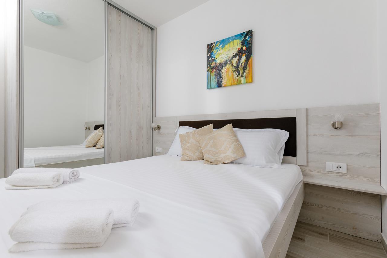 Apartmani Mia Tivat Luaran gambar